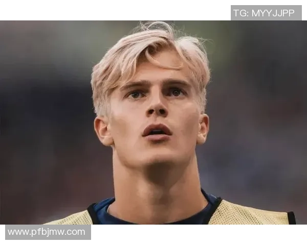 新一代足球明星崭露头角他们如何改变赛场格局与未来发展潜力